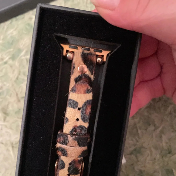 NIB BEMFEY CALF HAIR APPLE WATCH BAND - Picture 3 of 3